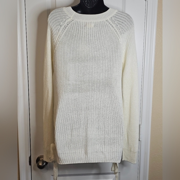 So Brand Cream Sweater, with Cutout Design and Side Gather Ties, Women's size M - Picture 2 of 5